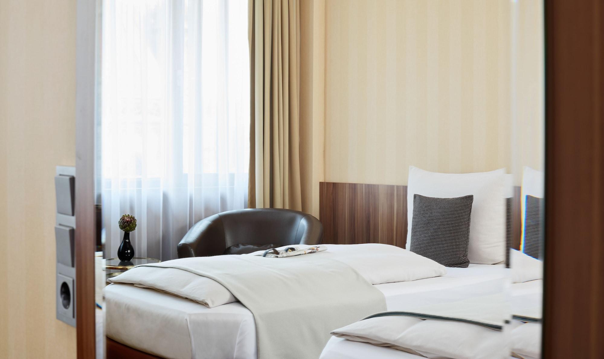 Living Hotel Duesseldorf Екстериор снимка
