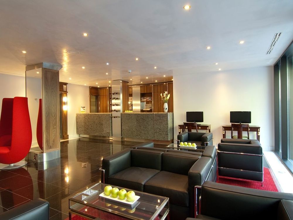Living Hotel Duesseldorf Екстериор снимка